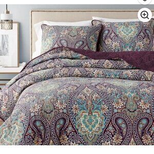 RESERVED!! Hometrends Paisley Purple King Quilt